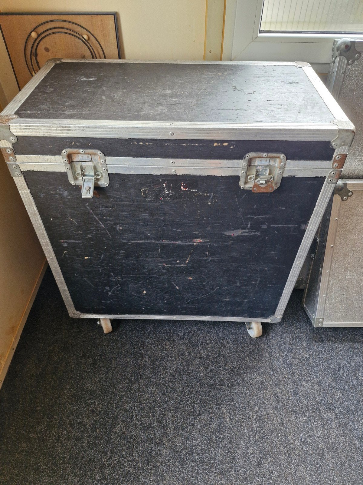Flightcase voor QSC K-serie boxen, Ophalen