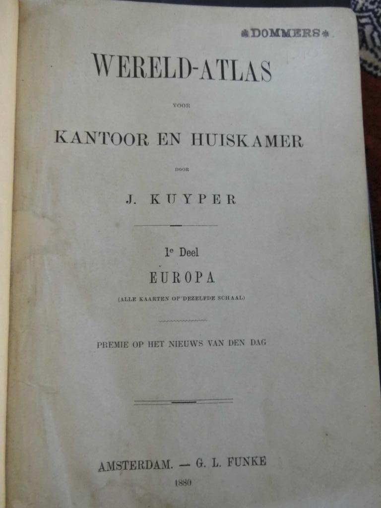 Wereldatlas Kantoor en Huiskamer Kuyper. 1880, Antiek en Kunst, Antiek | Boeken en Bijbels, Ophalen of Verzenden