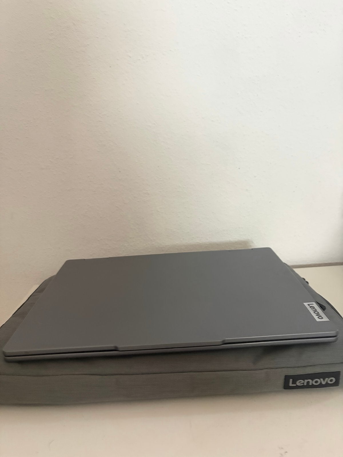 Lenovo ideapad 5 2-in1 laptop met muis en laptophoes, Ophalen, Gebruikt, Qwerty, 14 inch