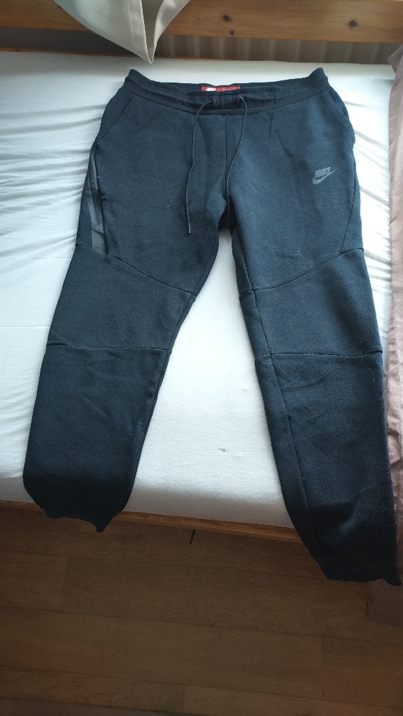 Nike tech fleece broek M, Zwart, Nike, Gedragen, Verzenden