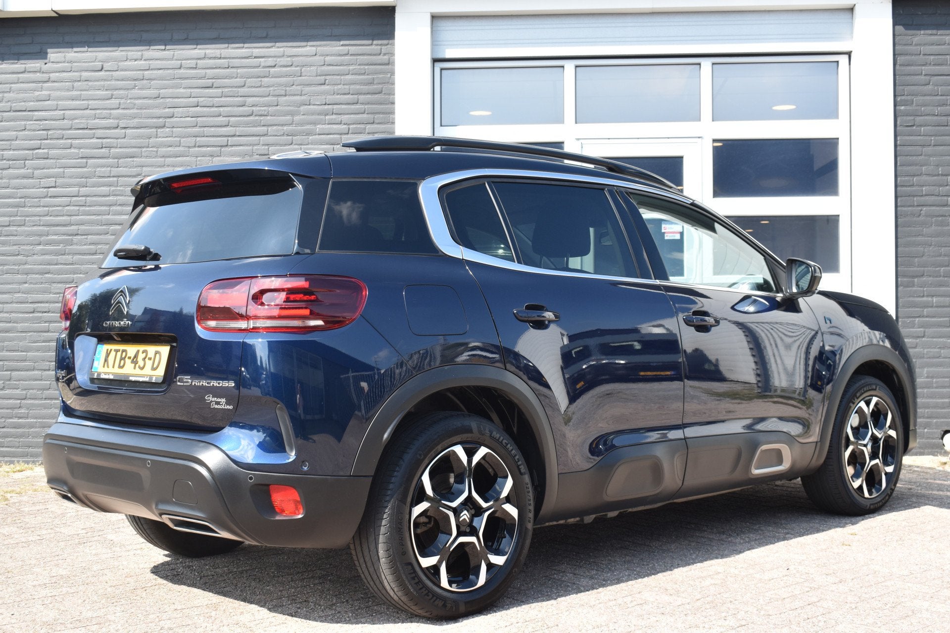 Citroën C5 Aircross Plug-in Hybrid 180 EAT8 Business Plus |, Auto's, Dealer onderhouden, Gebruikt, 4 cilinders, 181 pk
