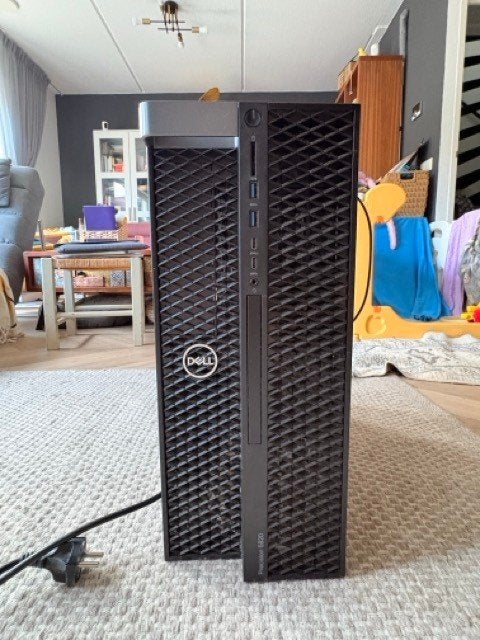 Dell Precision Tower 5820, 64 GB of meer, Gebruikt, HDD, Met monitor