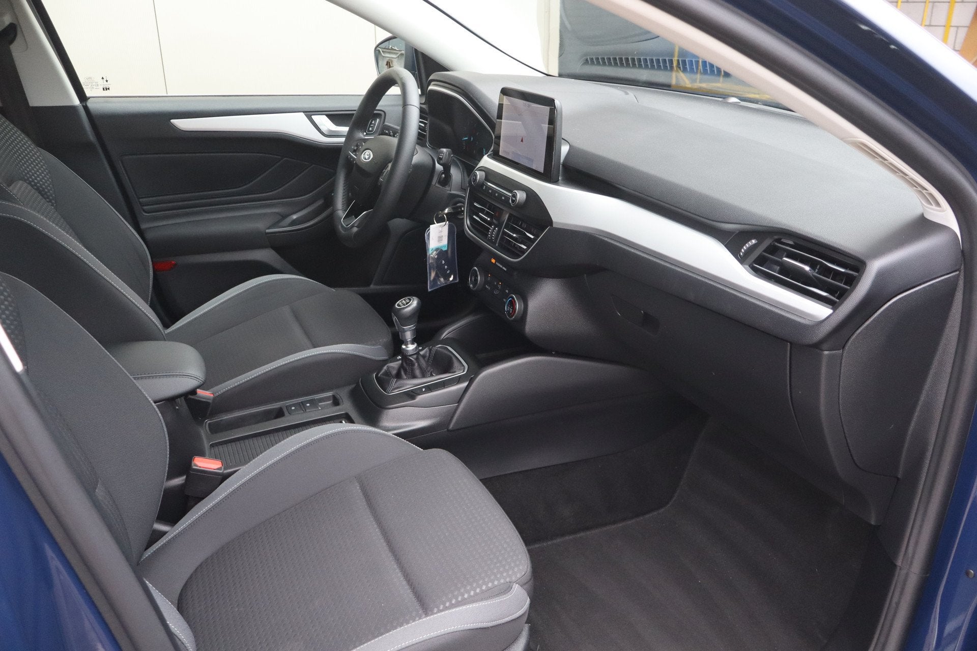 Ford FOCUS Wagon 1.0 EcoBoost Hybrid Trend Edition Business, Auto's, Gebruikt, Blauw, Origineel Nederlands, Hybride Elektrisch/Benzine