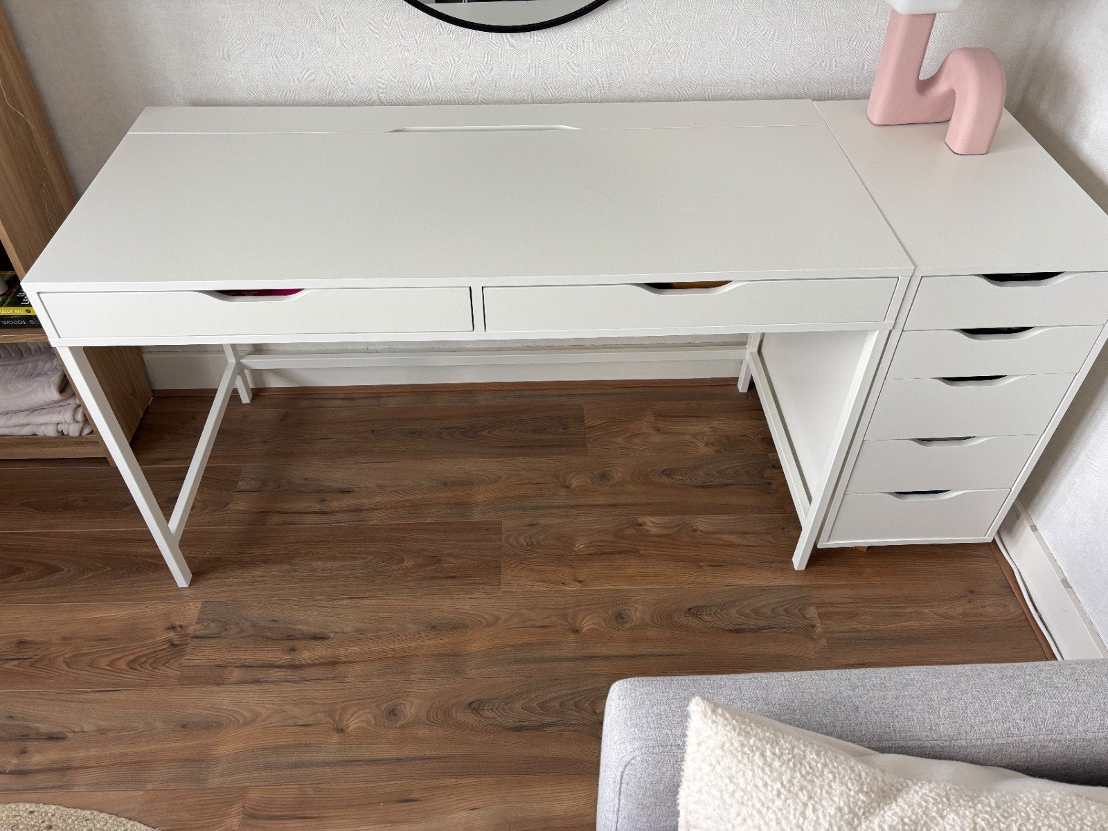 bureau met ladekastje Alex van Ikea, Ophalen, Scandinavisch, Schoolbureau, Zo goed als nieuw