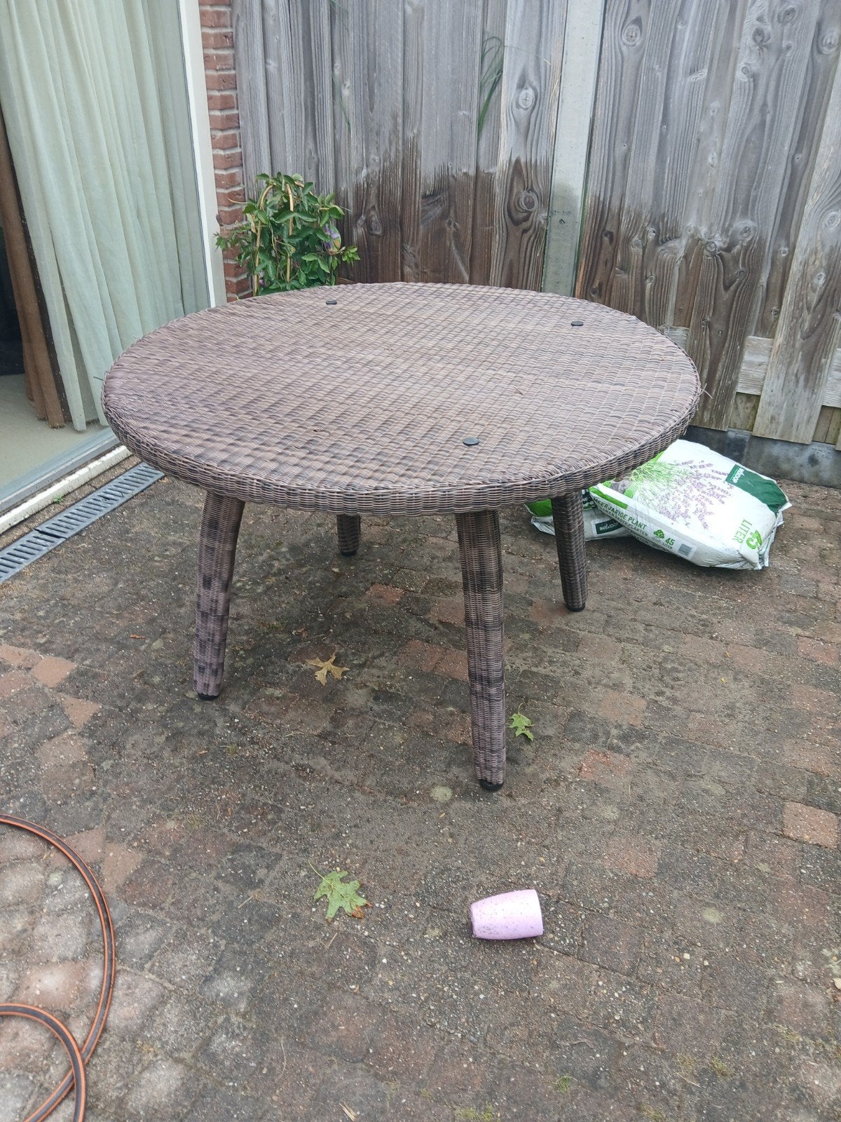 Rietlook tuintafel rond 150cm met glasplaat, Tuin en Terras, Ophalen, Rond, Aluminium