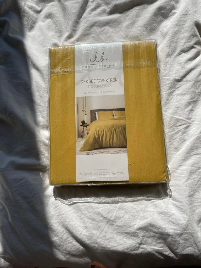 Nieuw Dekbedovertrek Lits-Jumeaux Geel - Luna Bedding, Ophalen of Verzenden, Nieuw, Geel, Dekbedovertrek