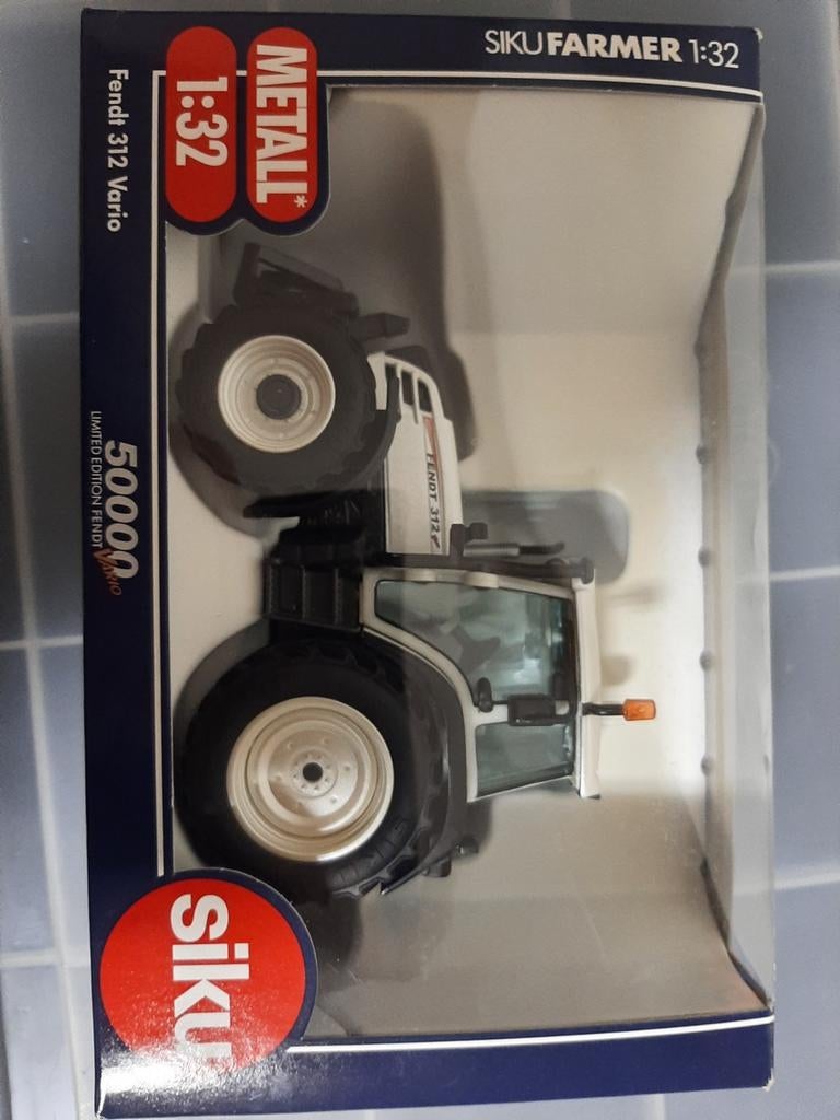 Fendt 312. Siku Limited Edition., Hobby en Vrije tijd, Modelauto's | 1:32, Ophalen of Verzenden, Nieuw, Tractor of Landbouw, SIKU