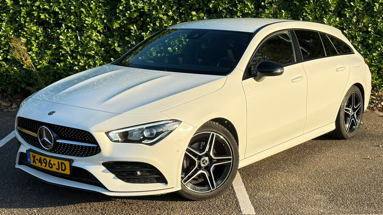 Mercedes-Benz CLA Shooting Brake AMG | Night pakket, Auto's, Mercedes-Benz, CLA, 136 pk, Alcantara, Wit