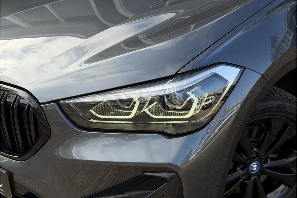 BMW X1 xDrive25e Sportline | Panodak | Sportleder | Camera |, Gebruikt, 95 pk, Leder en Stof, Bedrijf