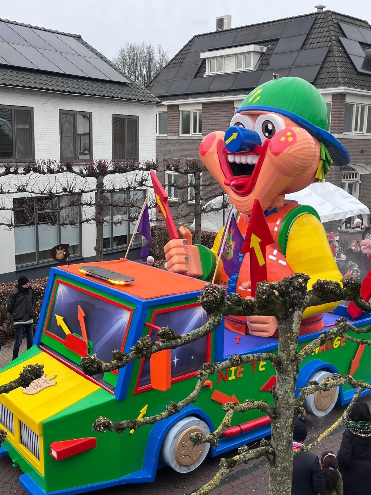 Carnavalswagen op Volkswagen diesel onderstel, Ophalen, Gebruikt, Jongen of Meisje