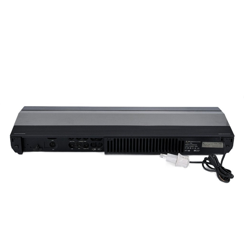 Bang & Olufsen Beomaster 4500 Versterker, Bang en Olufson, Gebruikt, Support@bangenolufson.com, Bang & Olufsen Group
Peter Bangs Vej 15
7600 Struer
Denmark