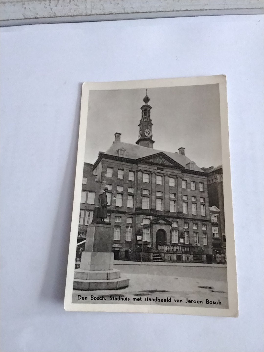 Oude Ansichtkaart Den Bosch Stadhuis Jeroen Bosch, Ophalen of Verzenden, 1940 tot 1960, Gelopen, Noord-Brabant