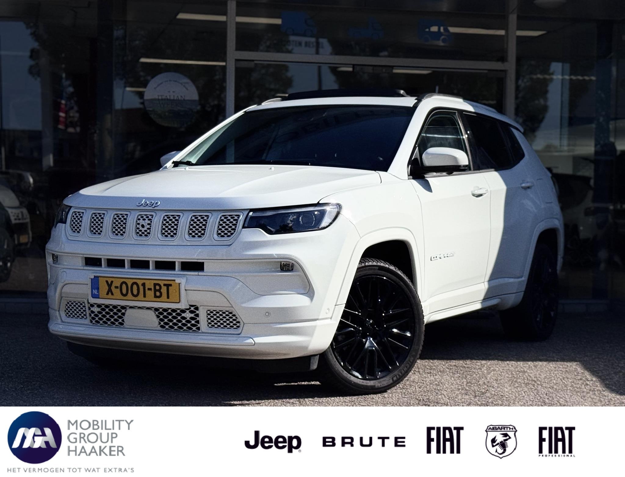 Jeep Compass 4xe 240 Plug-in Hybrid Electric S | White Editi