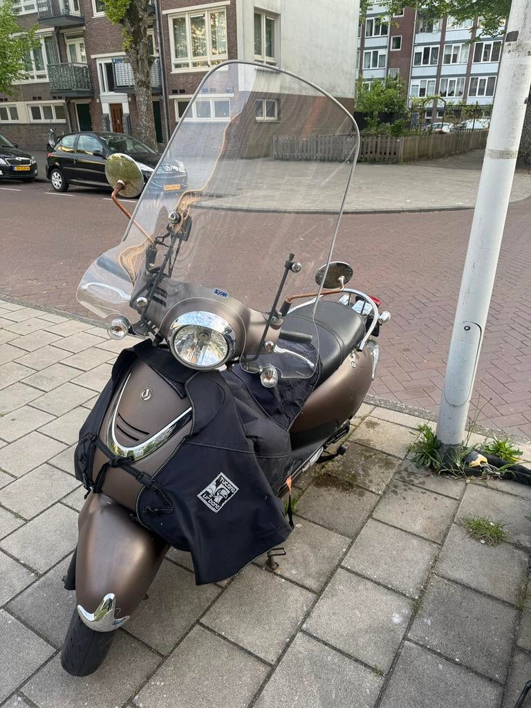 Scooter (Blauw kenteken), Ophalen of Verzenden, Zo goed als nieuw, Benzine, Overige merken