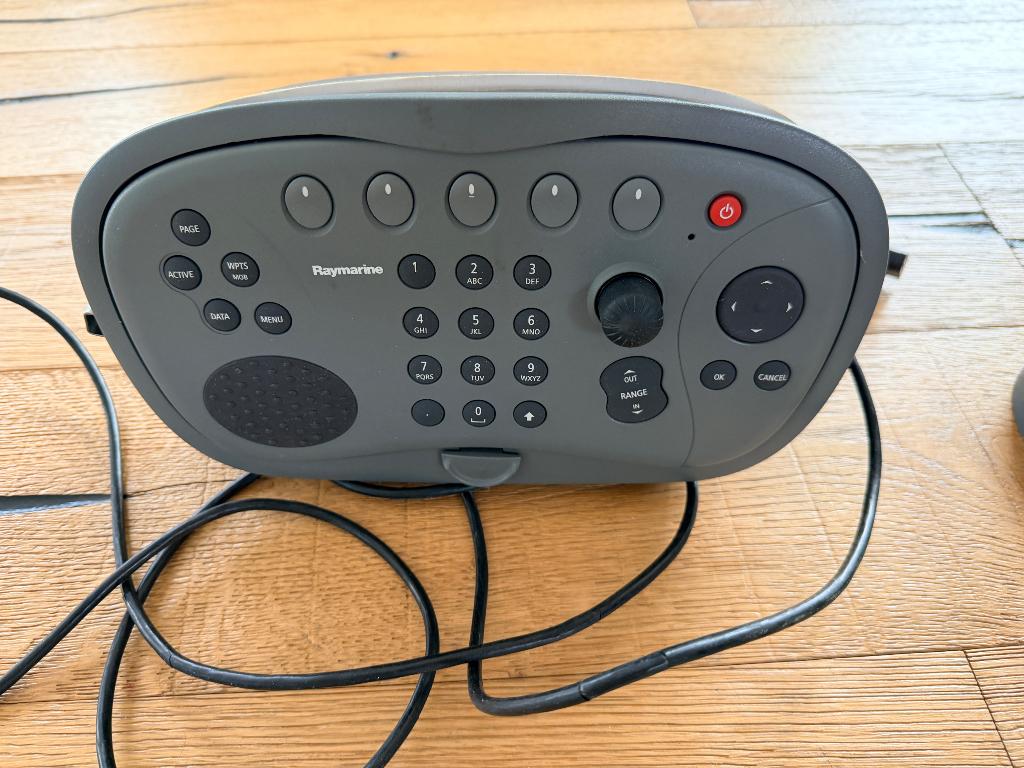 Raymarine E55061 remote keyboard voor E80 en E120 nieuwstaat, Watersport en Boten, Navigatiemiddelen en Scheepselektronica, Zo goed als nieuw