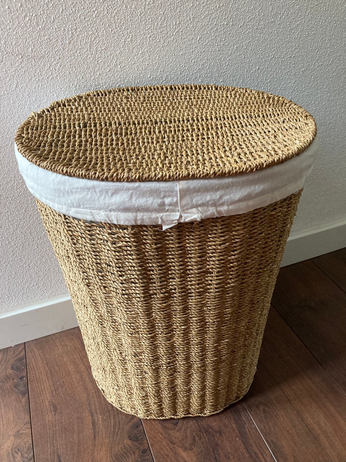Rieten wasmand, Ophalen, Zo goed als nieuw, Bruin