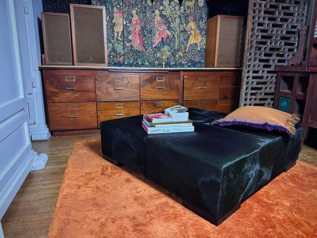 XL design zitelement | hocker CASAMILANO ITALIA zwarte vacht, Huis en Inrichting, |, B&b italia minotti flexform maxalto cappellini cassina edra