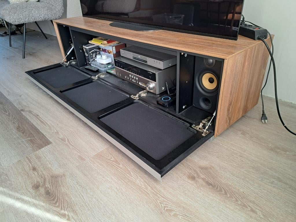 Audio systeem surround in audio kast met speaker doek, Ophalen, Zo goed als nieuw, 60 tot 120 watt, Overige merken