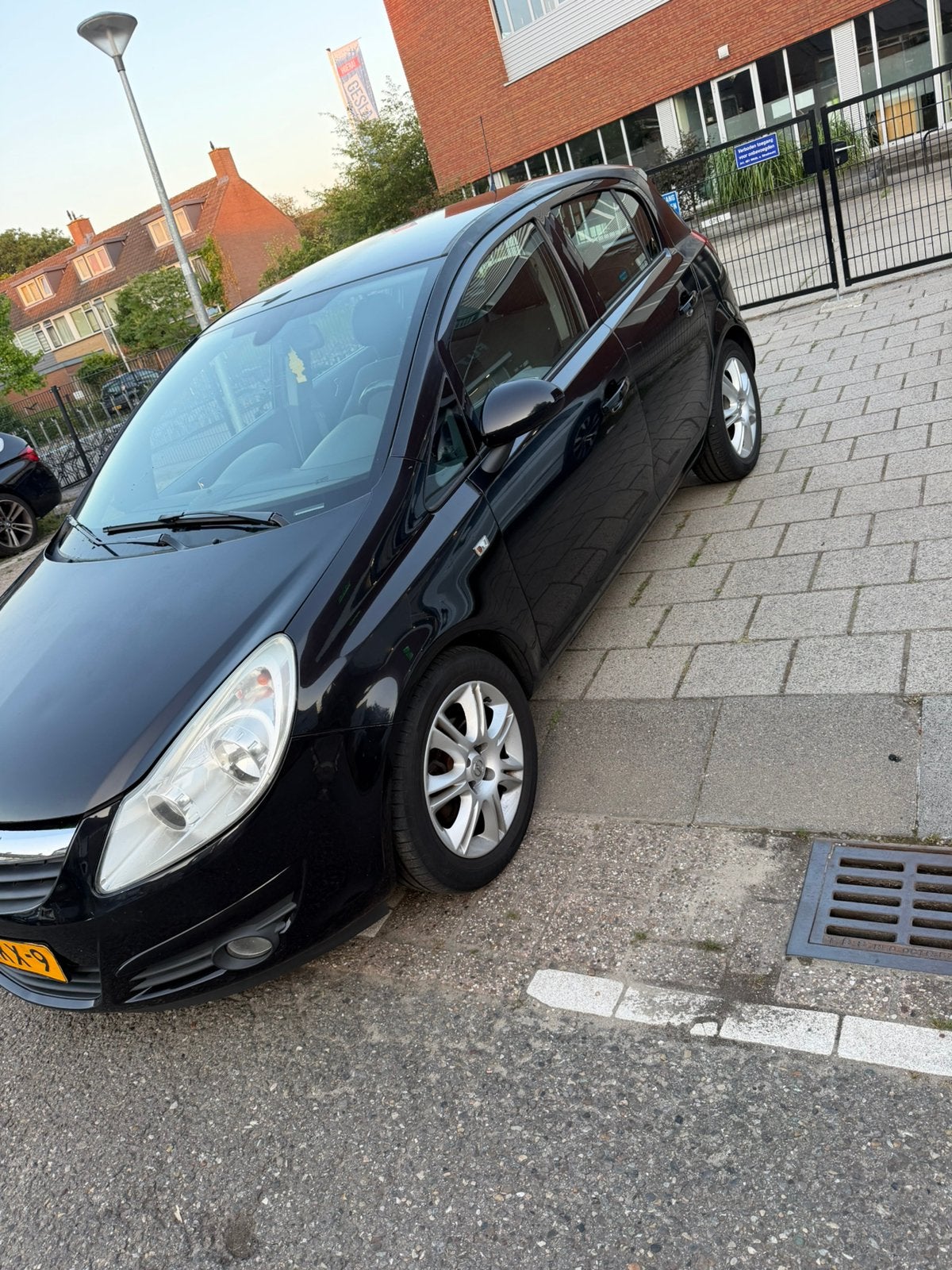 Opel Corsa 1.2 16V 5D 2010 Zwart, Voorwielaandrijving, 4 cilinders, 1229 cc, Origineel Nederlands