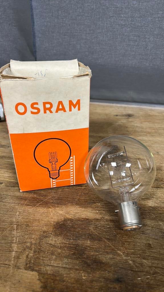 Osram projectielamp 577593E.  NIEUW., Huis en Inrichting, Lampen | Losse lampen, Zo goed als nieuw, Overige typen, 60 watt of meer