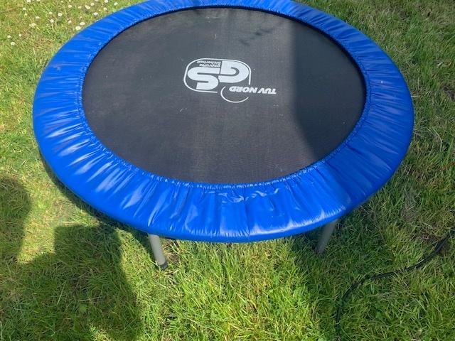 kinder trampoline diameter 125 c.m., Ophalen, Zo goed als nieuw