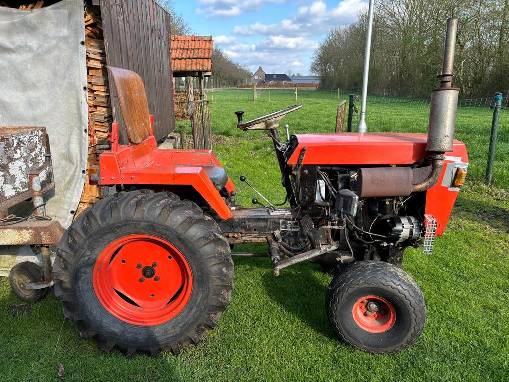 Hako tractor 1960, 13/15 pk met hefinrichting voor en achter, Ophalen