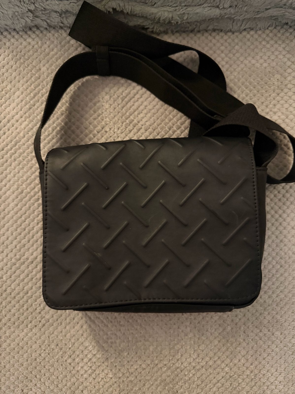 Zara schoudertas - Zwart met patroon, Sieraden, Tassen en Uiterlijk, Tassen | Schoudertassen, Ophalen of Verzenden, Zo goed als nieuw