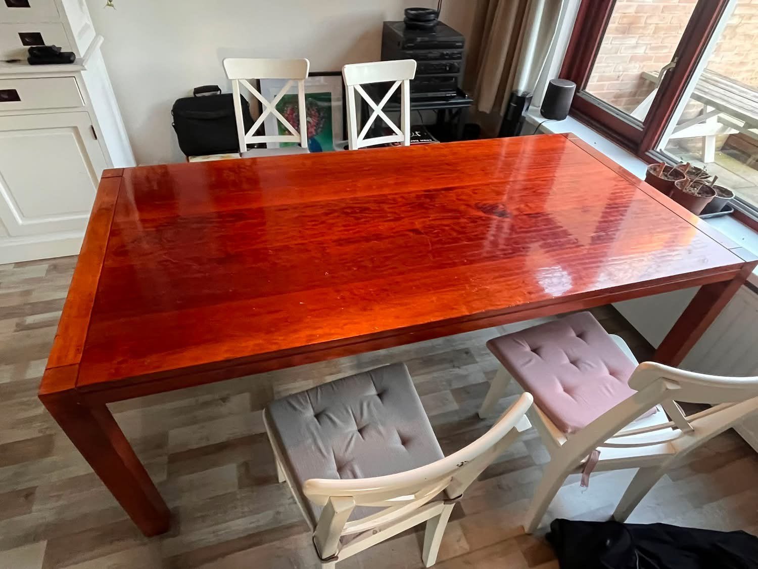 Gratis eettafel! warme kersenkleurige houtlook – afhalen, Huis en Inrichting, Tafels | Eettafels, Ophalen, 100 tot 150 cm, 50 tot 100 cm