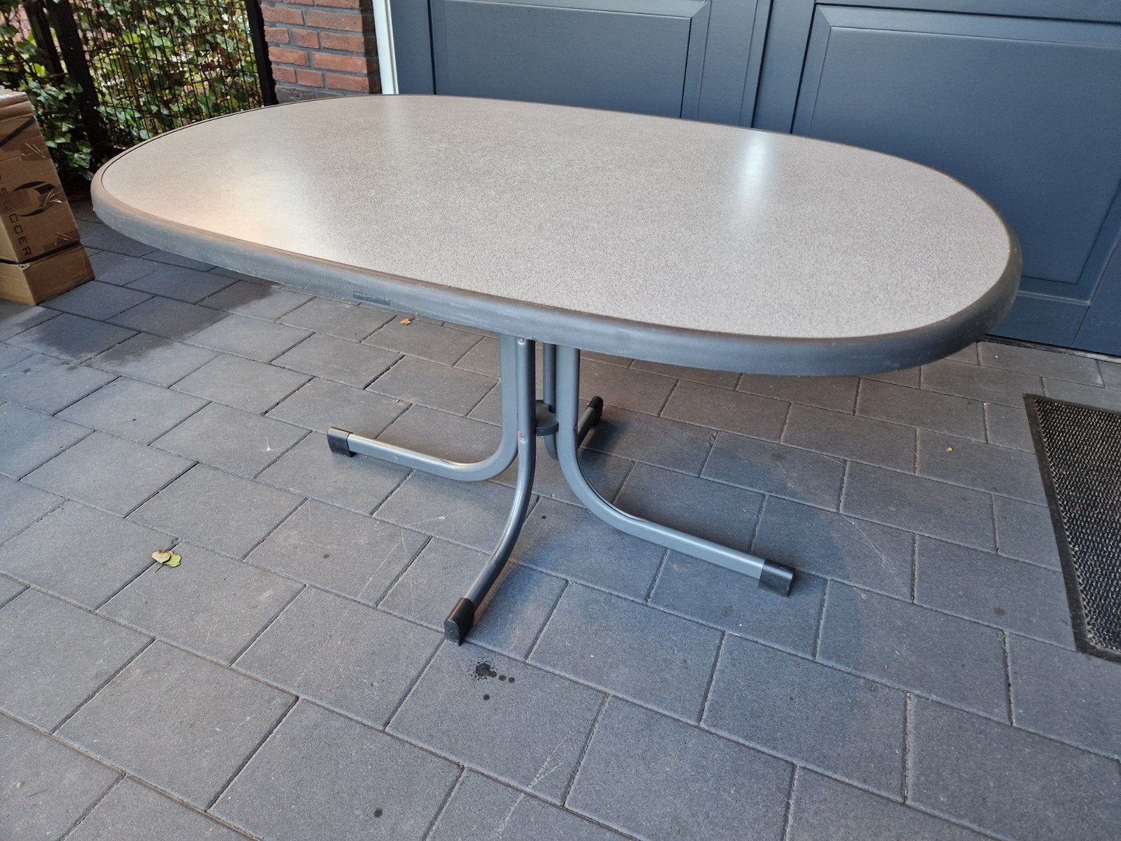 Mecalit Tuin / Camping Tafel - Ovaal en Gebruikt, Ophalen of Verzenden, Gebruikt, Ovaal, Metaal