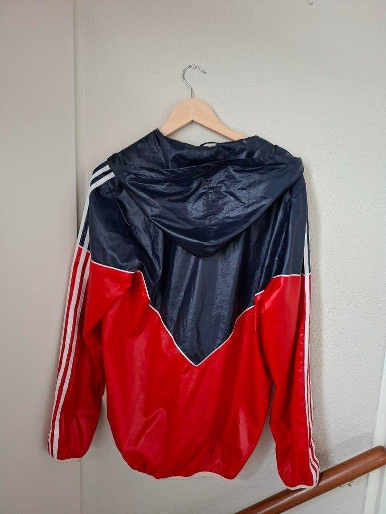 Adidas jongensjack maar M, Kleding | Heren, Jassen | Zomer, Overige maten, Ophalen of Verzenden, Adidas, Gedragen