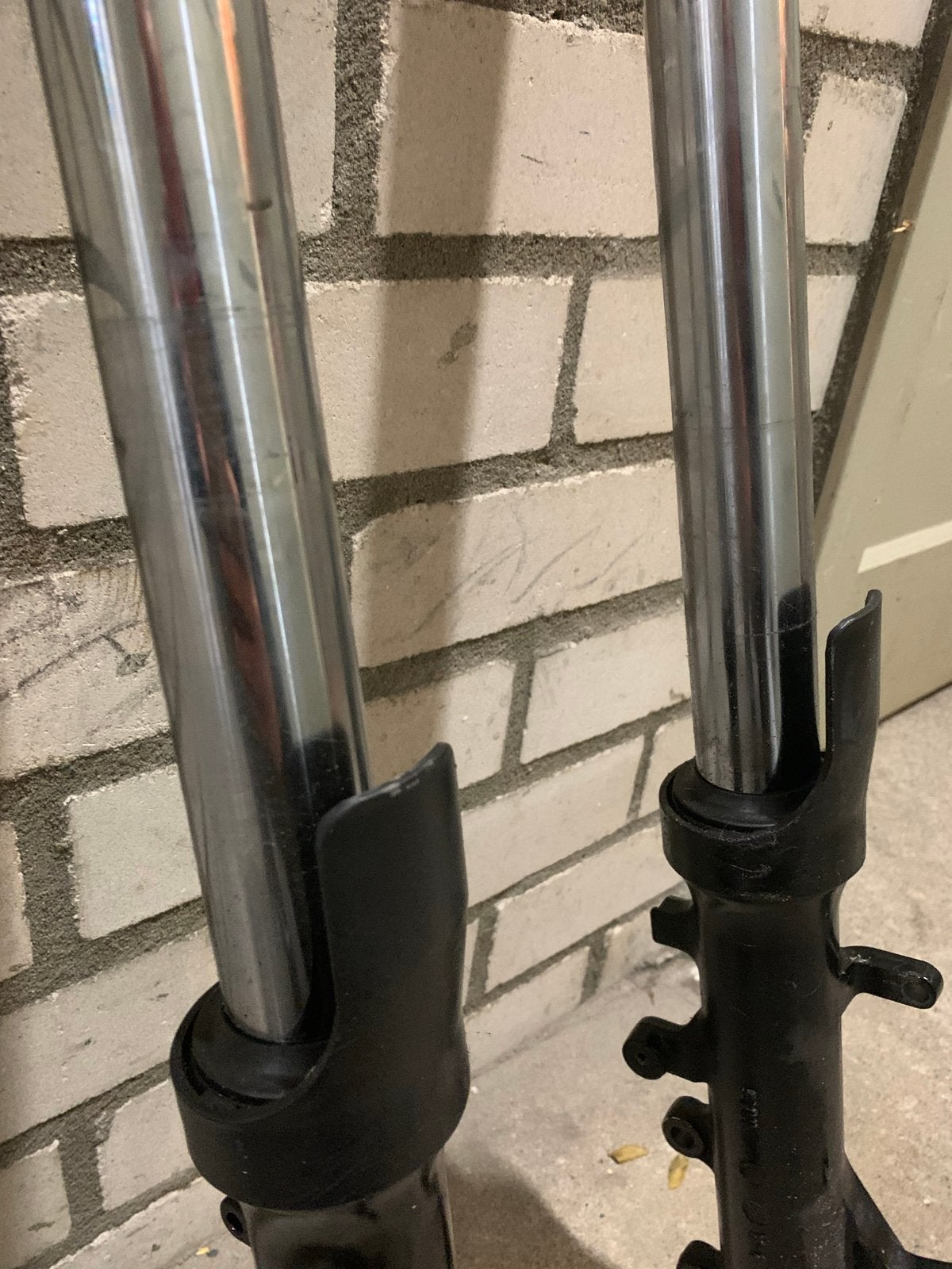 Yamaha TMAX Voorvork Poten 2001-2007, Ophalen, Gebruikt