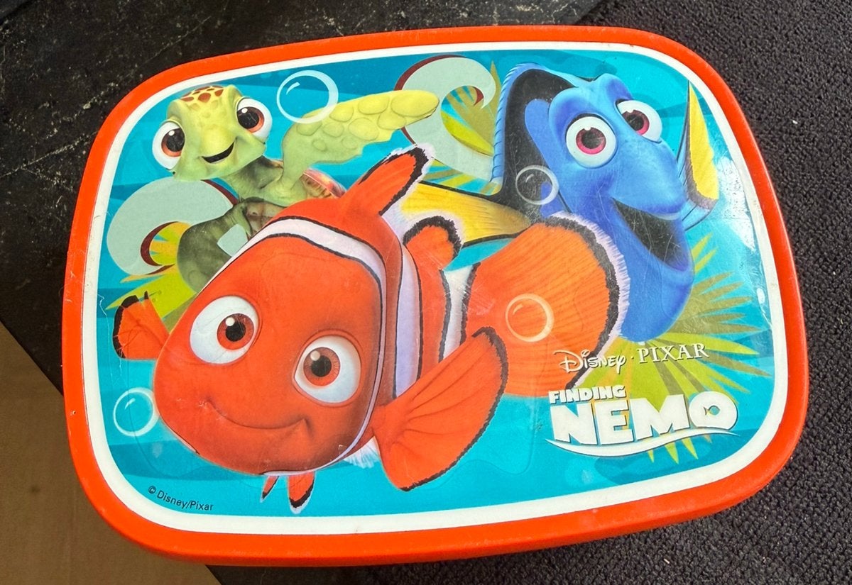 Mepal broodtrommel finding  nemo Disney, Ophalen of Verzenden, Zo goed als nieuw