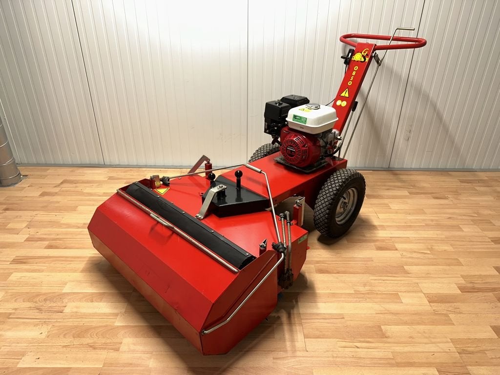 GEBRUIKTE VEEGMACHINE GS 0850HB, Zakelijke goederen