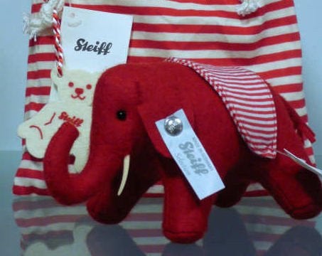Steiff 035814 SELECTION VILTEN OLIFANT ROOD 2011, Ophalen of Verzenden, Nieuw, Overige typen, Steiff