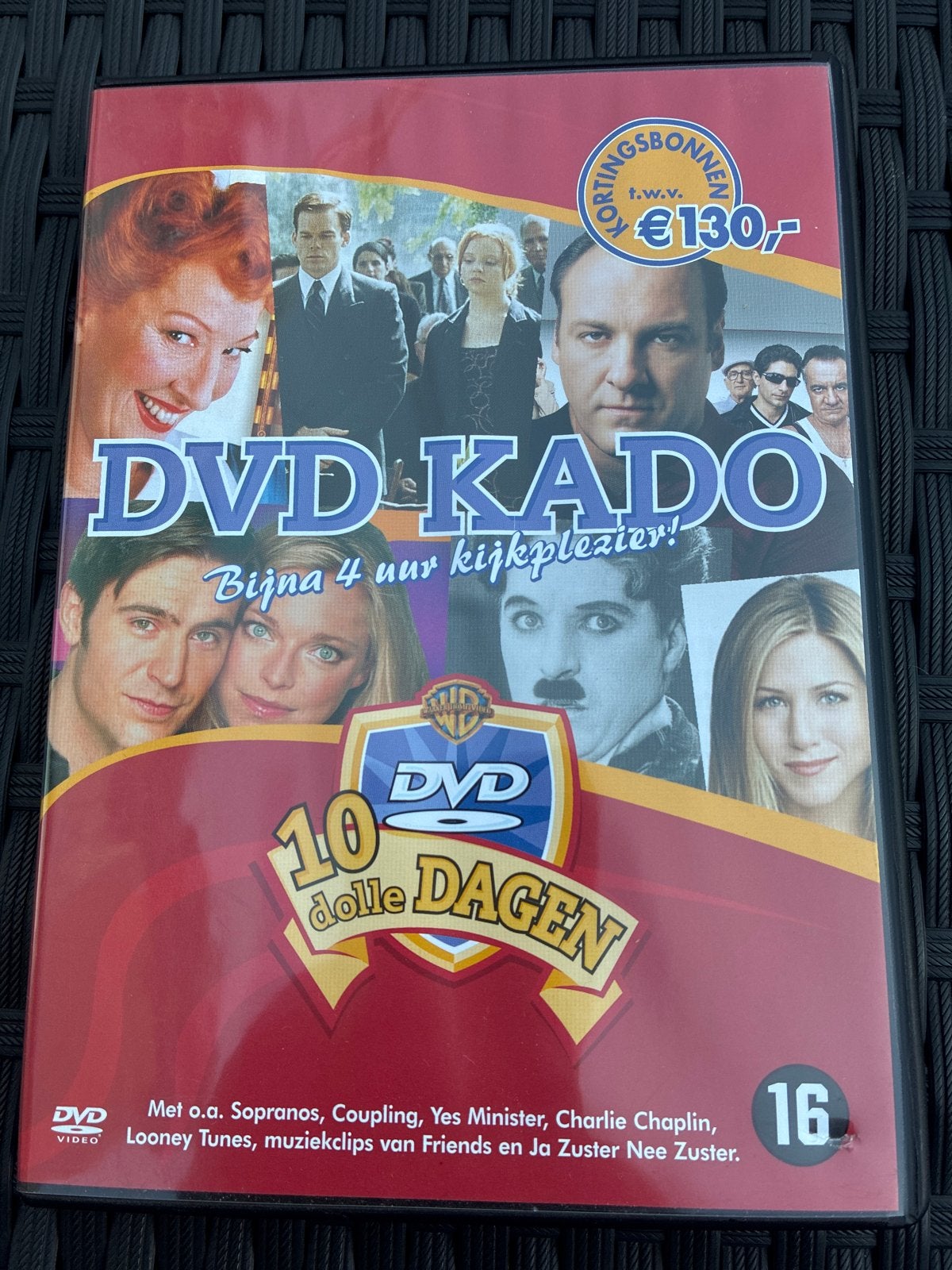 DVD Kado: 10 Dolle Dagen - Bijna 4 uur kijkplezier!, Vanaf 16 jaar, Ophalen of Verzenden, Gebruikt, Inclusief doosje