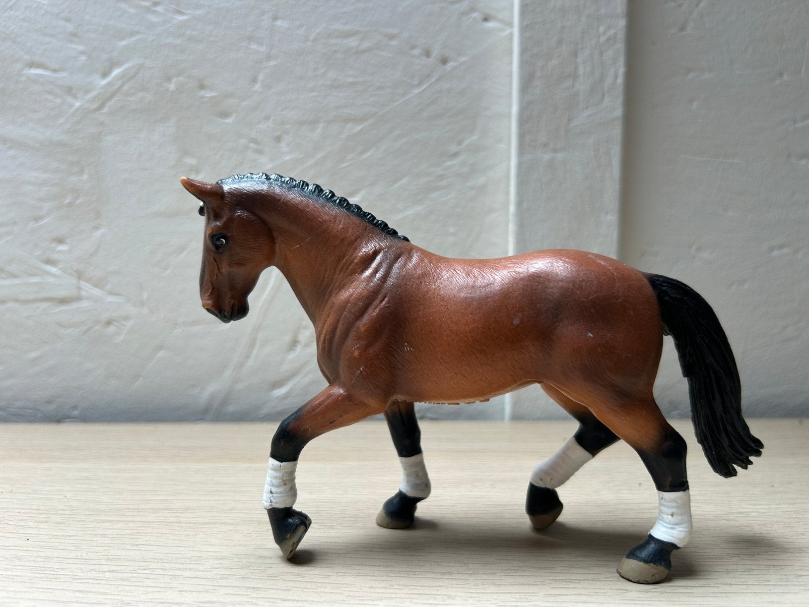 Schleich hannoveraan merrie, Ophalen of Verzenden, Zo goed als nieuw, Paard, Beeldje of Figuurtje