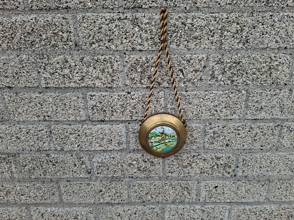 schitterende antieke messing opwindbare wandklok met molen, Antiek en Kunst, Antiek | Klokken, Ophalen of Verzenden