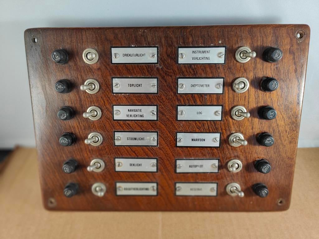Uniek vintage schakelpaneel van hout, Watersport en Boten, Ophalen of Verzenden, Gebruikt