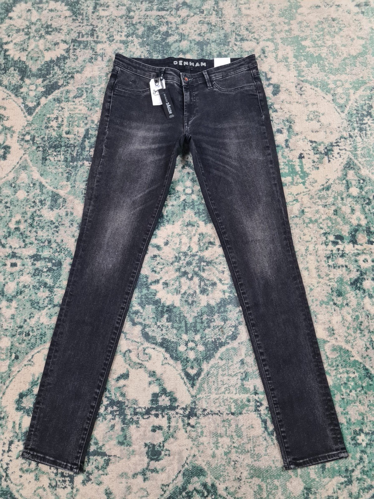 Denham Spray Super Tight Fit W29 L32  Tulsi2932 Low-rise, Denham, Zwart, Nieuw, Ophalen of Verzenden