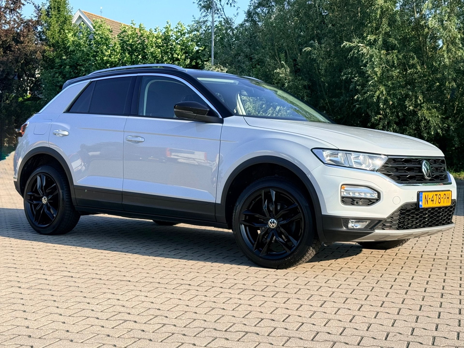 Volkswagen T-Roc 1.5 TSI DSG Style Digi Dash , afneembare tr, Stof, 4 cilinders, 150 pk, Wit