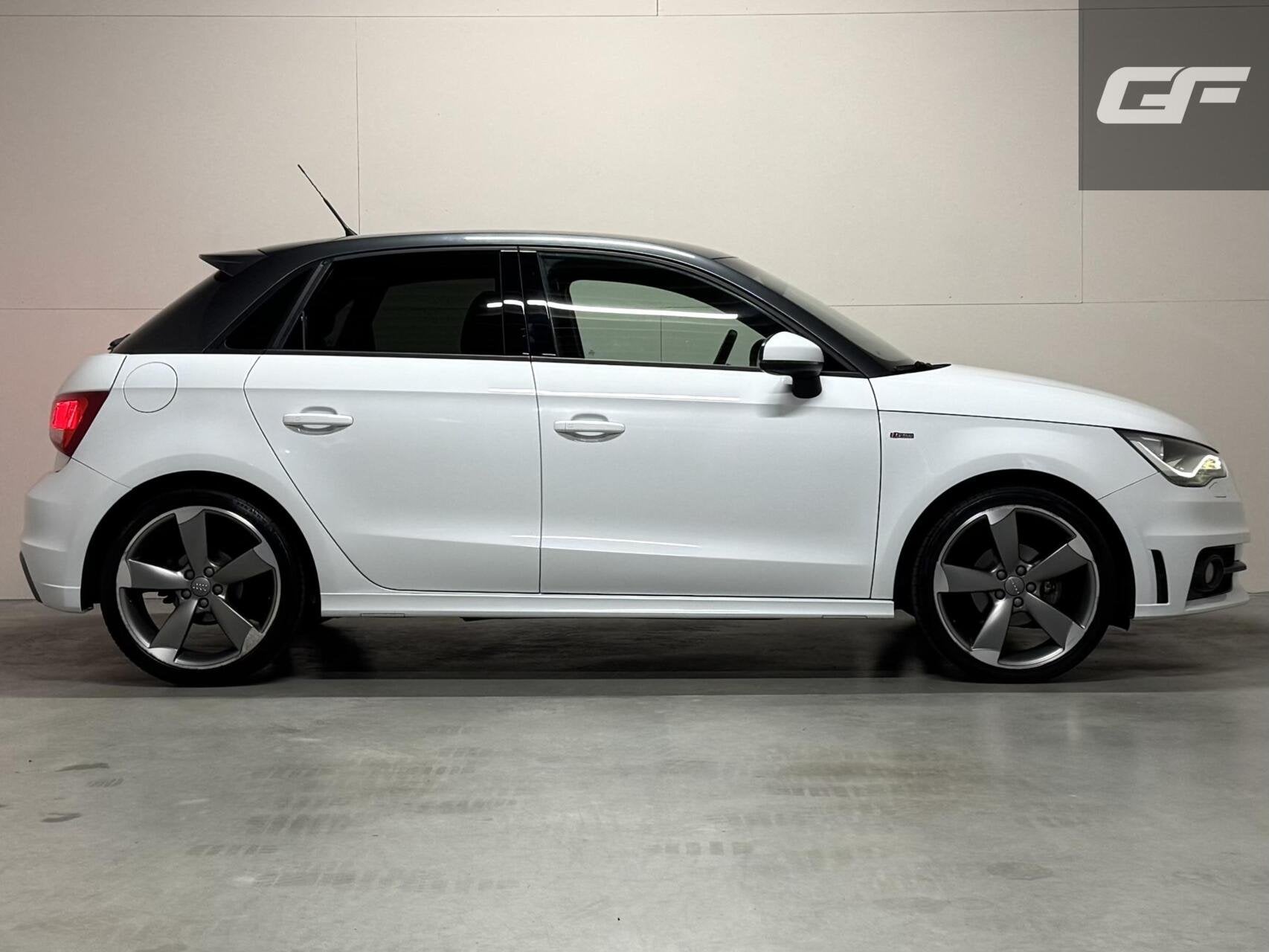 Audi A1 Sportback 1.2 TFSI S-line Airco Cruise Navi Trekh., Voorwielaandrijving, 86 pk, Zwart, 4 cilinders