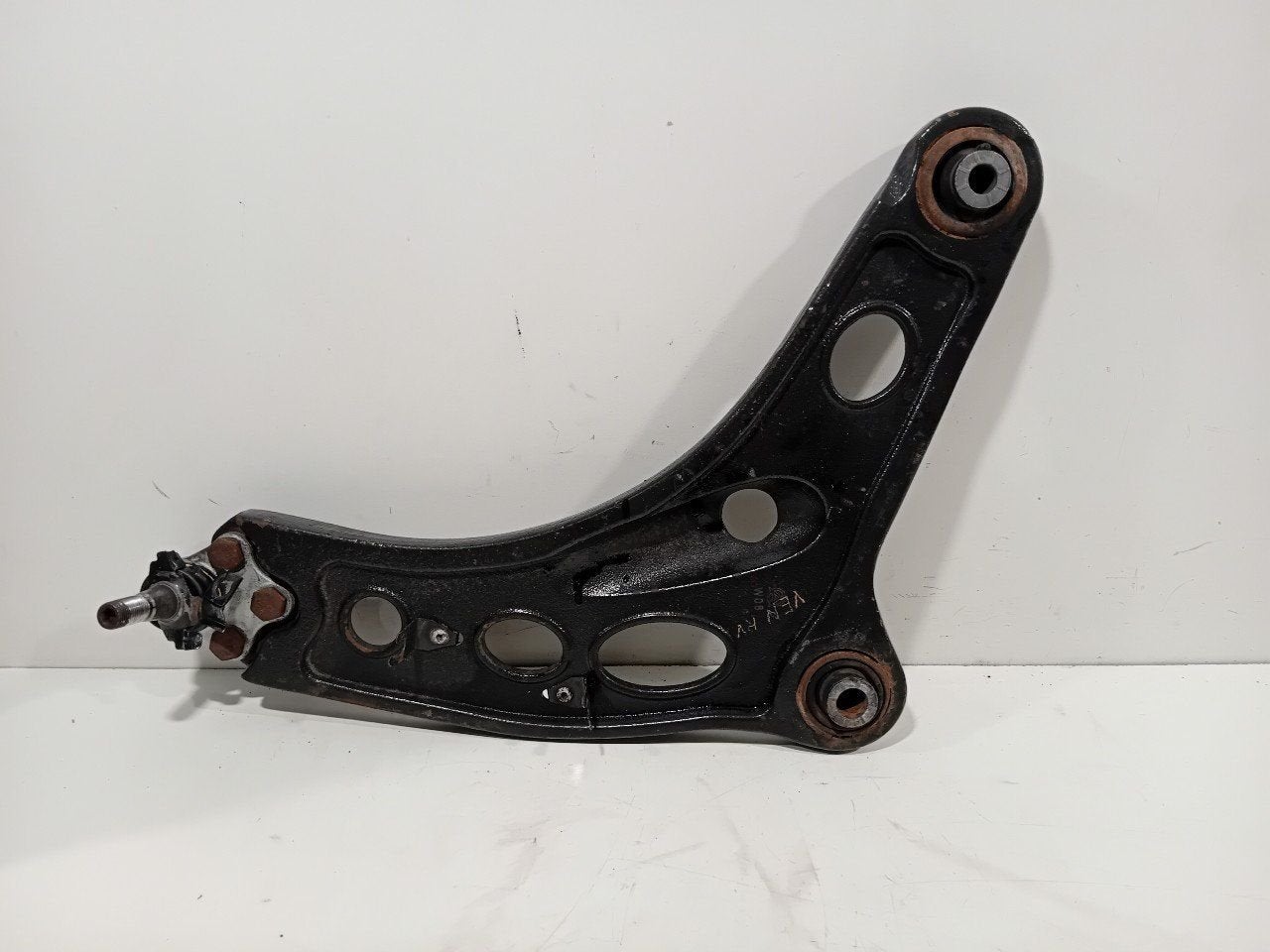 Draagarm rechts voor Renault Trafic, Auto-onderdelen, Onderdelen@venauto.nl, Van der Ven Autorecycling B.V., Gebruikt, Ettenseweg 76, 4706 PB Roosendaal, The Netherlands