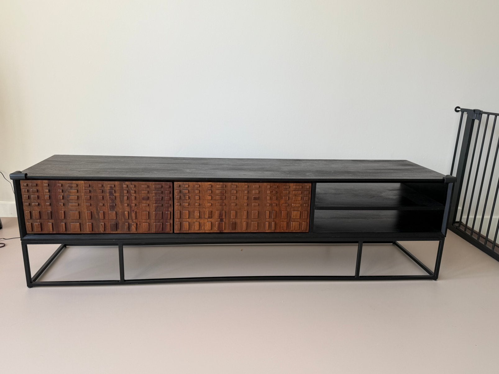 Tv meubel 175 breed, Ophalen, 150 tot 200 cm, Zo goed als nieuw, Minder dan 100 cm