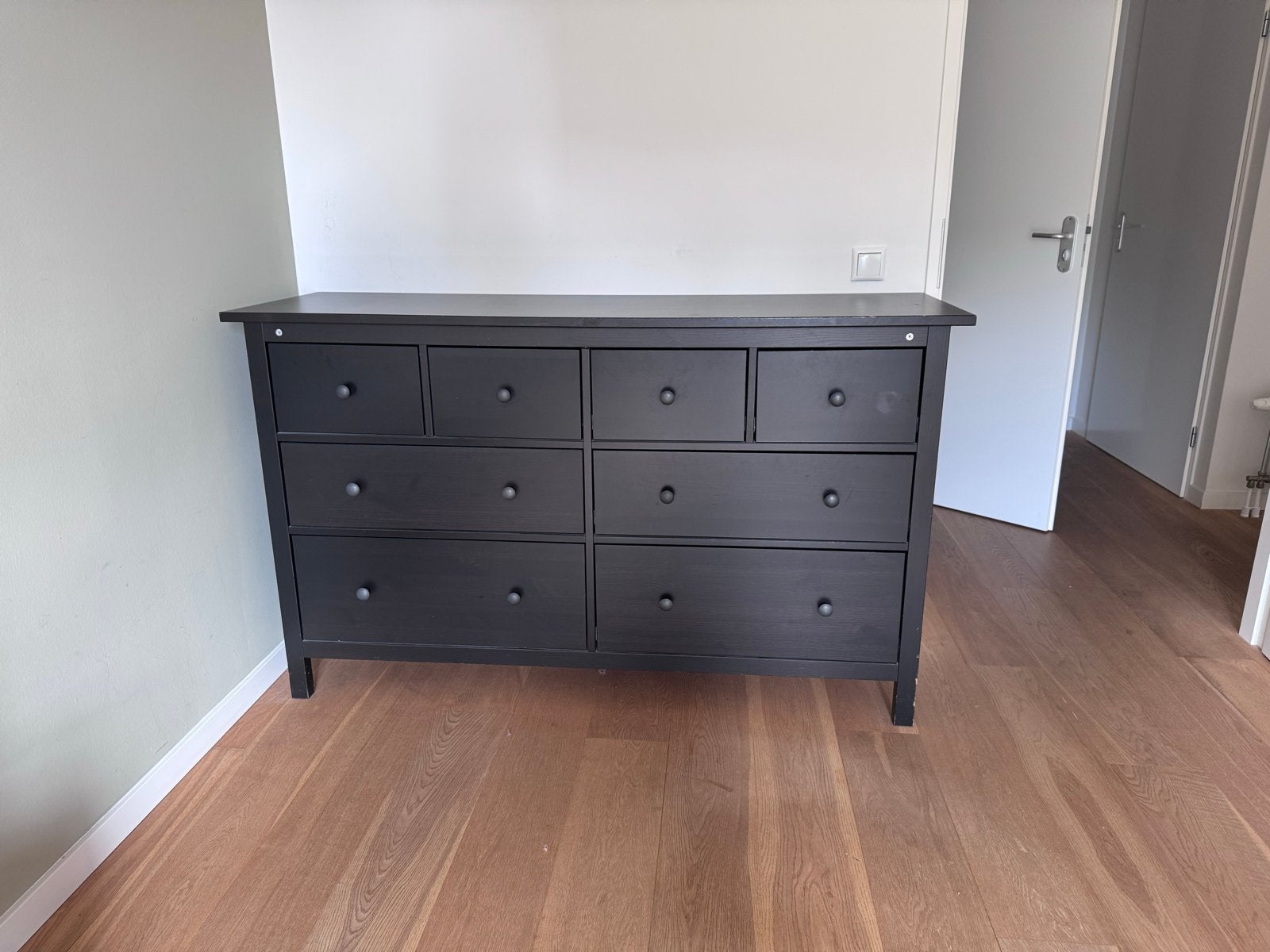 Zwarte houten IKEA kast met 8 lades, Ophalen, Gebruikt, 5 laden of meer, 150 tot 200 cm