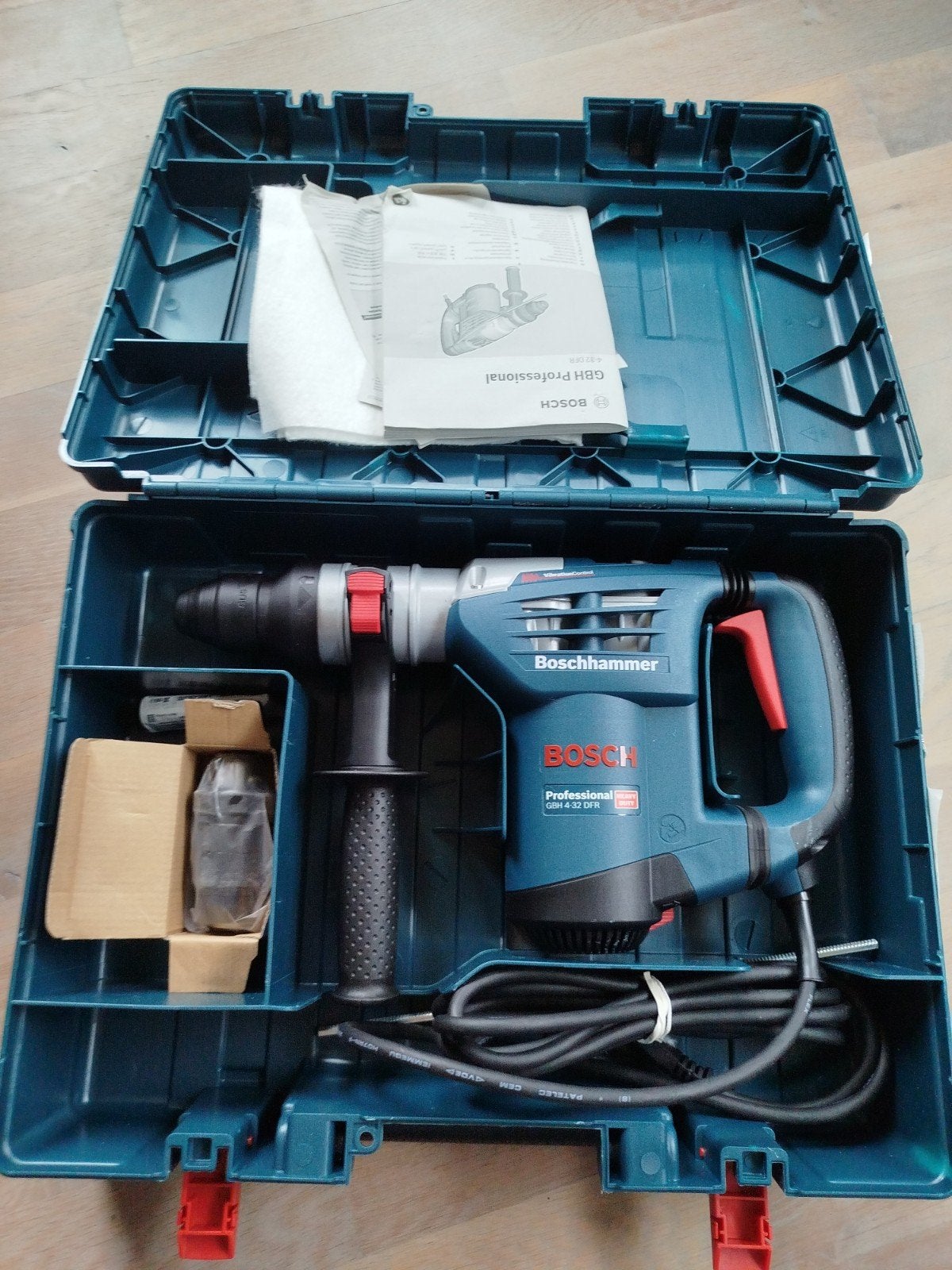 Nieuwe Bosch boor/breekhamer sds, Ophalen of Verzenden, Boor- en/of Breekhamer
