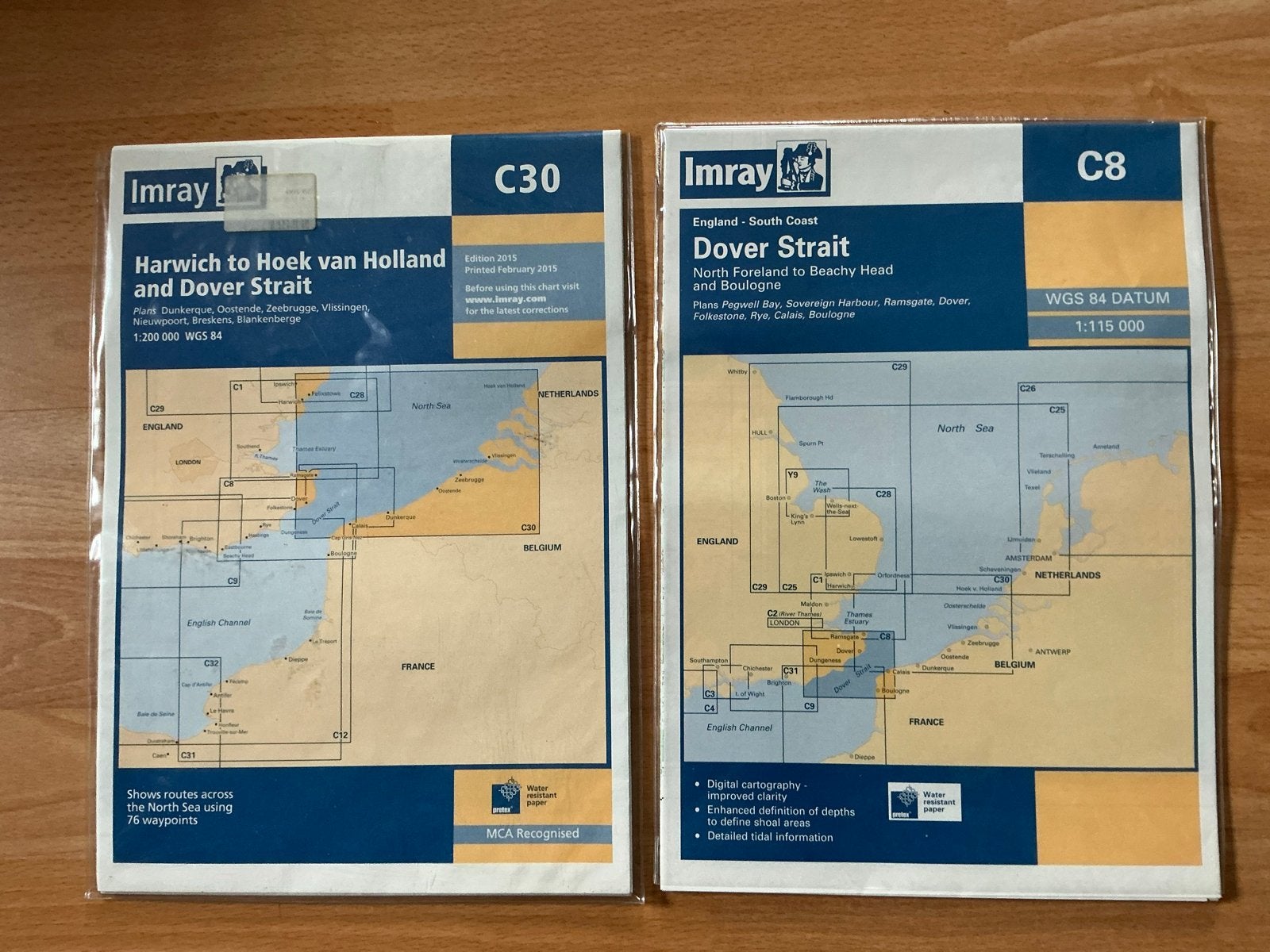 Imray Zeekaarten C30 & C8: Harwich, Hoek van Holland, Dover, Watersport en Boten, Navigatiemiddelen en Scheepselektronica, Ophalen of Verzenden
