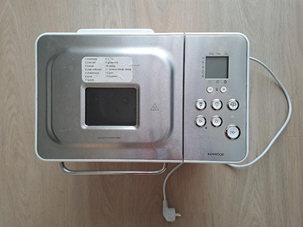 Broodbakmachine Kenwood BM 350, Witgoed en Apparatuur, Broodbakmachines, 800 tot 1200 gram deeg, Ophalen, Gebruikt, Kijkvenster
