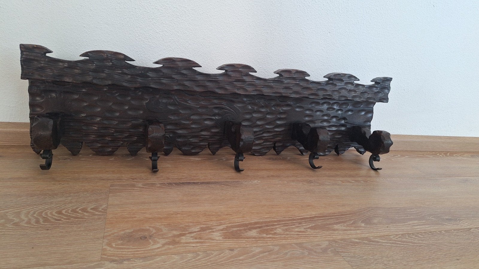 Spaanse Mid Century houten kapstok Brutalist coat rack, Gebruikt, Minder dan 100 cm, Hout, Ophalen