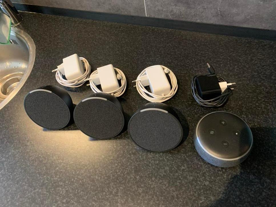 3x Echo Pop + 1x Echo Dot - Amazon Alexa smartspeaker, Overige merken, Ophalen of Verzenden, Zo goed als nieuw, Complete surroundset