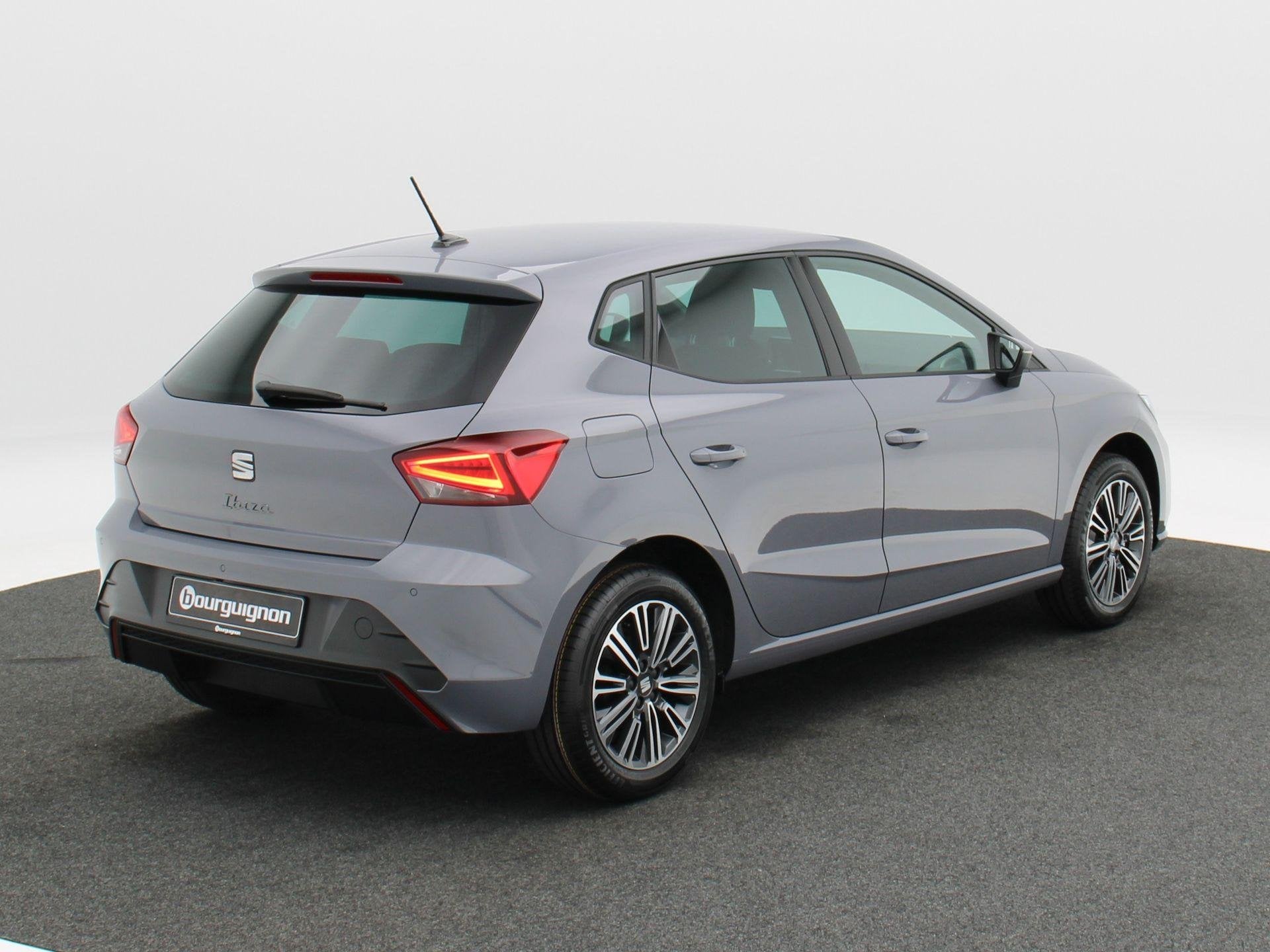 SEAT Ibiza Style Business Connect 1.0 TSI 95 PK | Stoelverwa, Voorwielaandrijving, Automatische klimaatregeling, Stof, 95 pk